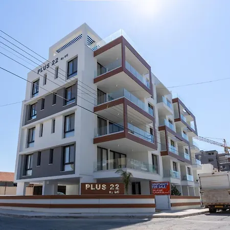 Tyche's 1 Bdr In Apartment Larnaca